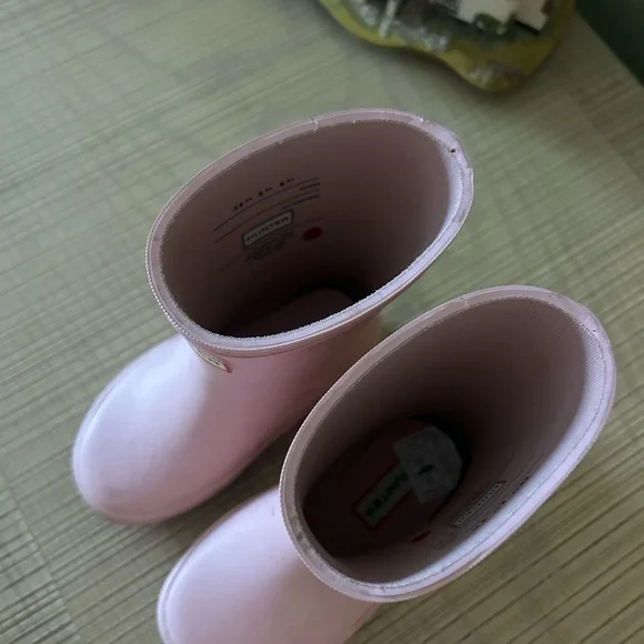 Hunter Blush Waterproof Boots - Picture 2 of 4